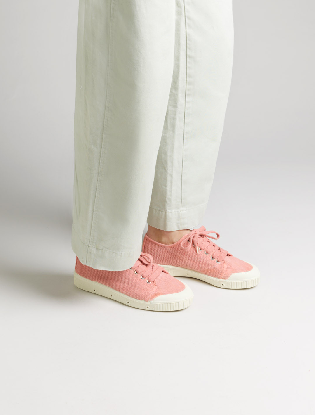 Washed Canvas Low-Top Sneakers | G2 WASHED