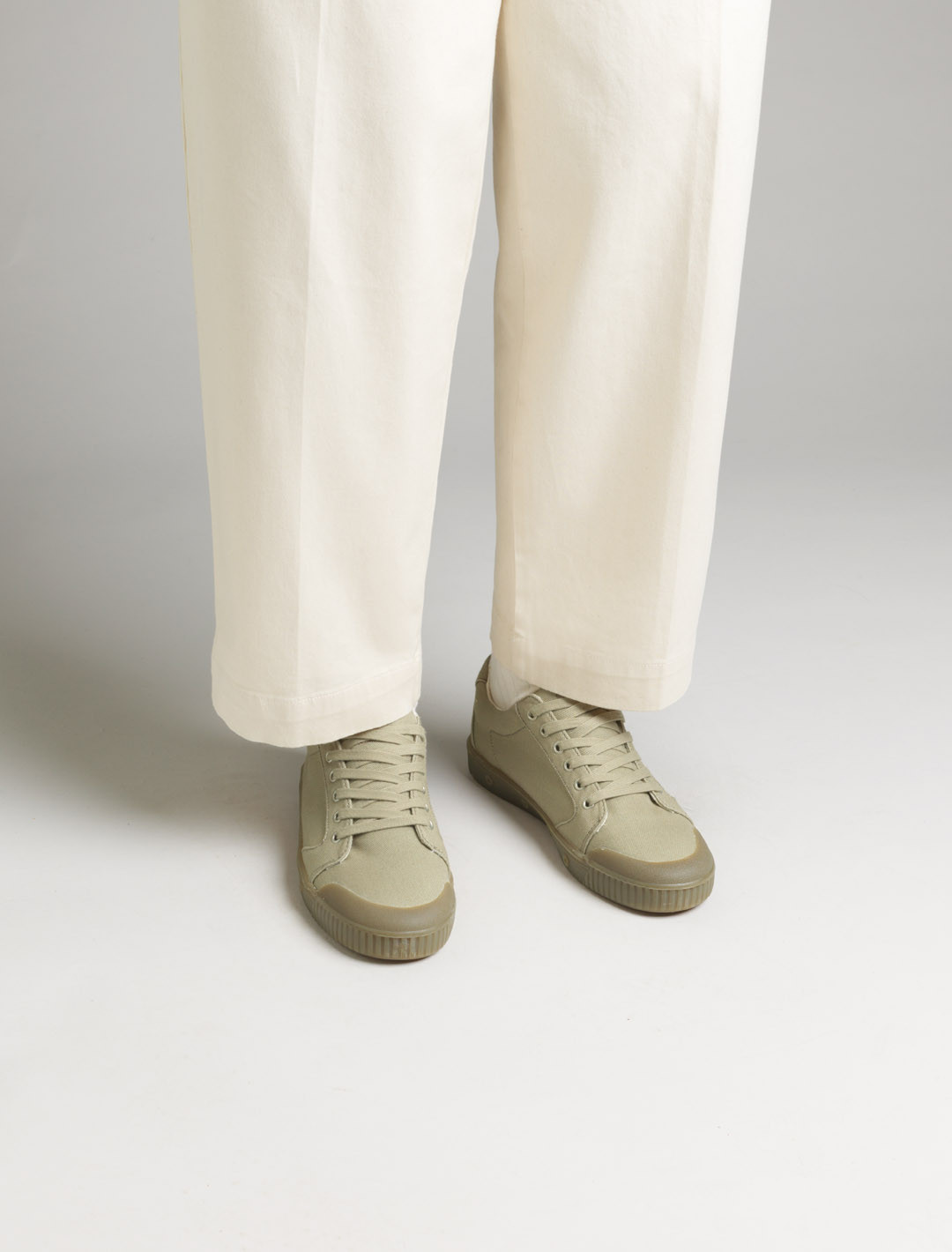 C2 CANVAS Khaki