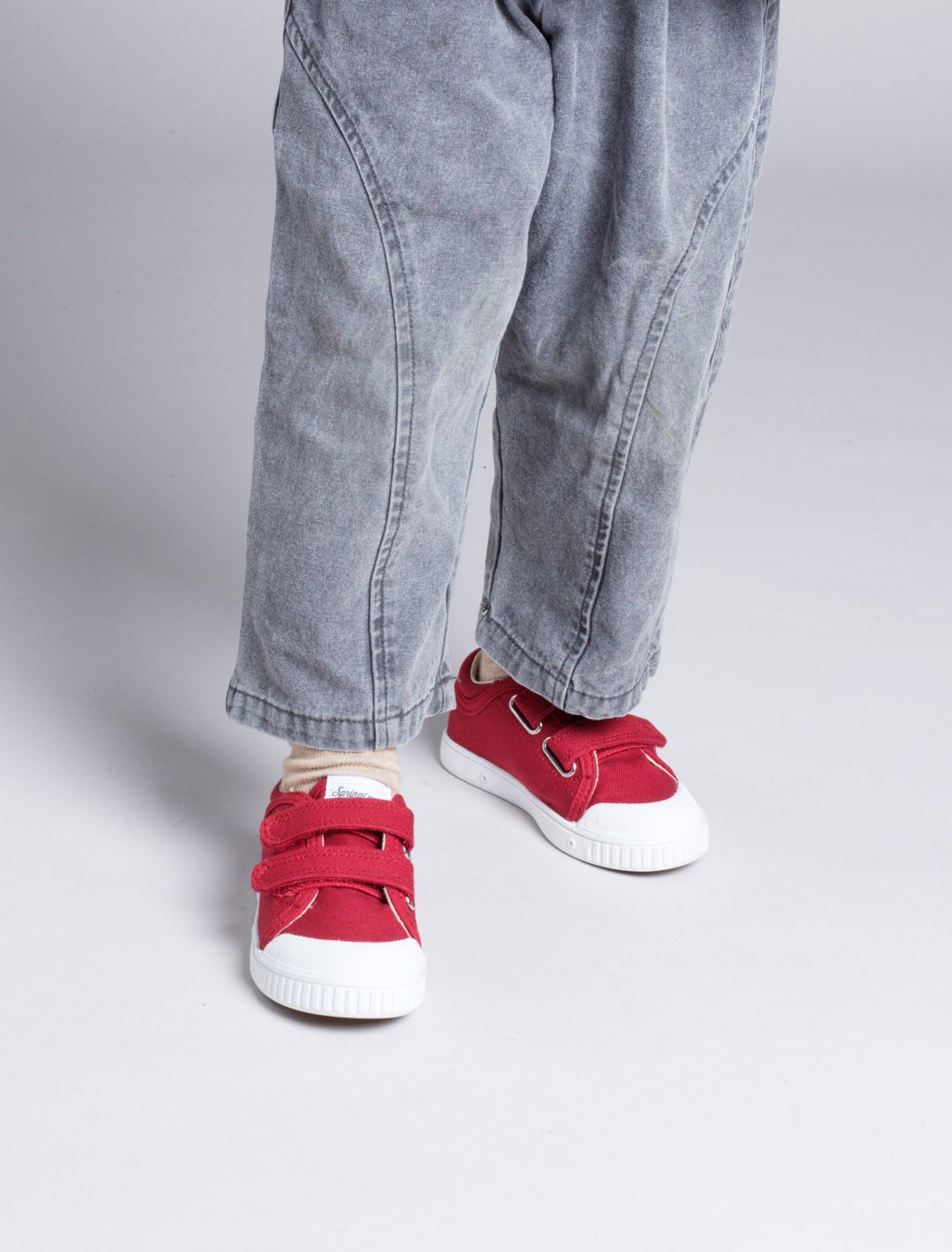 G2 SCRATCH CANVAS Red