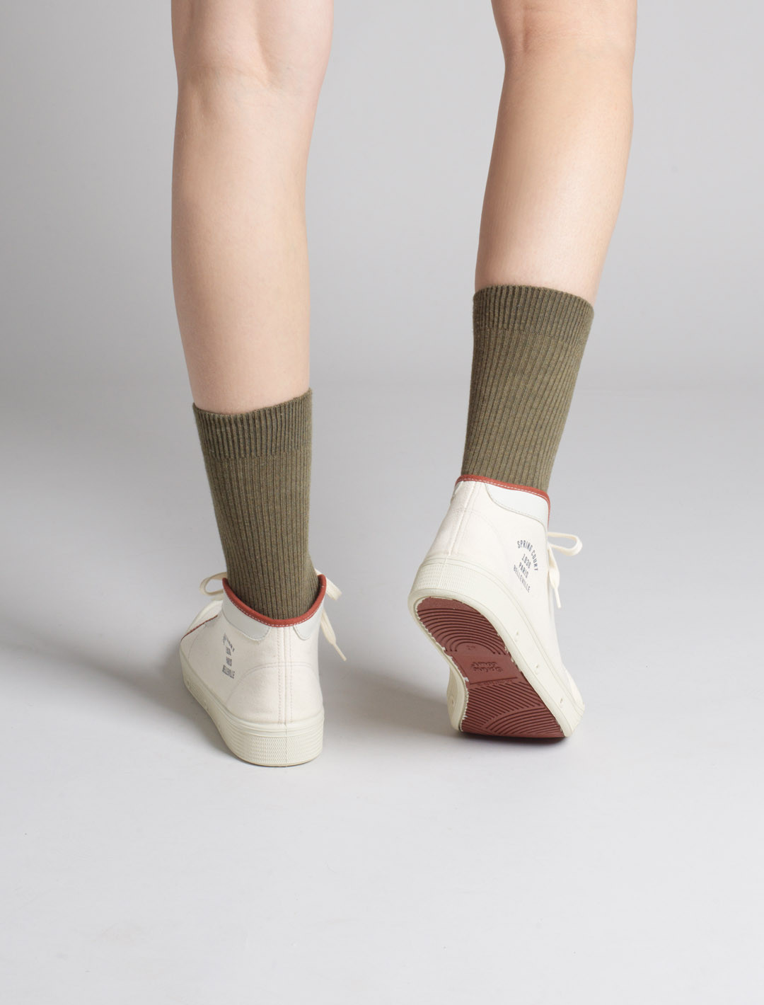 Unisex canvas sneakers | Spring Court