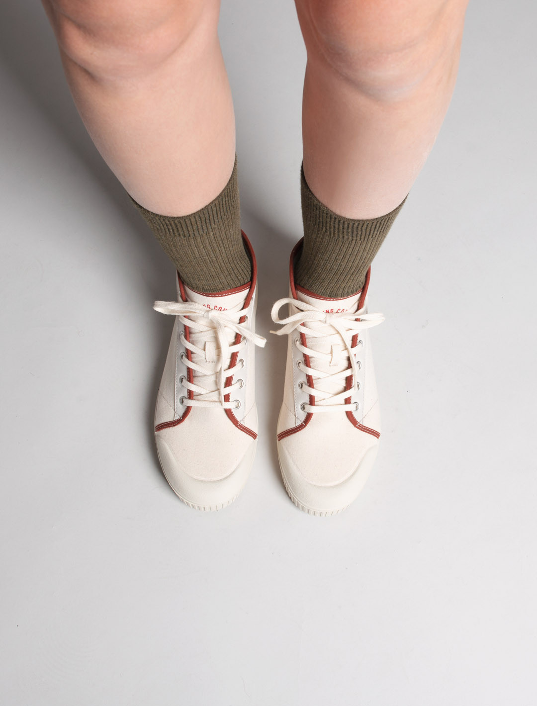 Unisex canvas sneakers | Spring Court